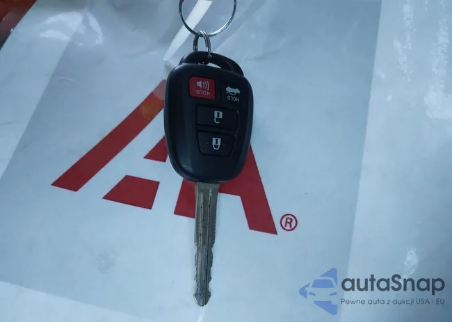 2T1BURHE6JC007835: 44193146