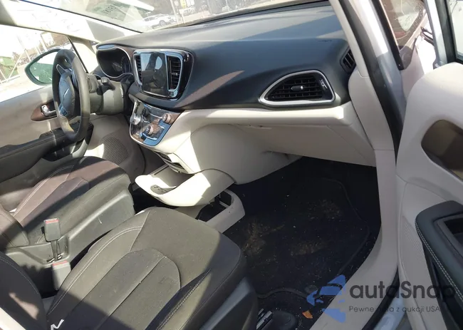 2C4RC1CG8PR613612: 44193181