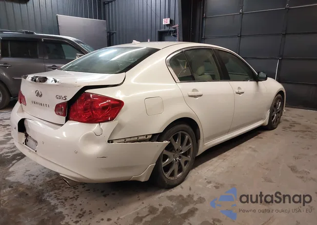 JN1CV6AR4DM762179: 44193182