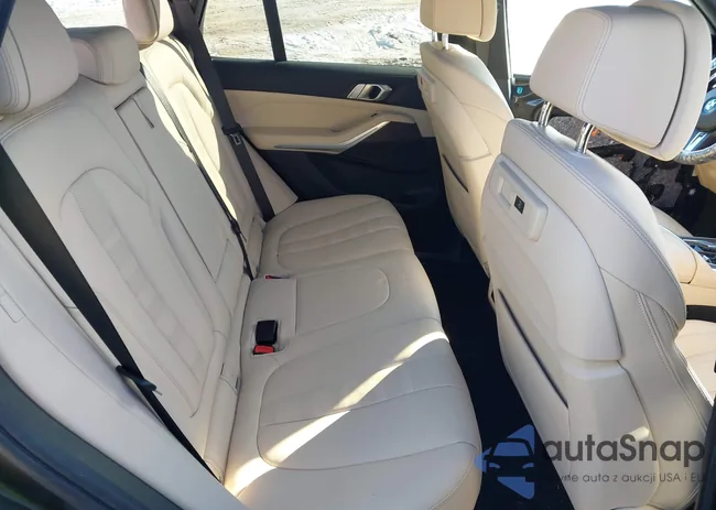 5UXTA6C01N9K03912: 44193309