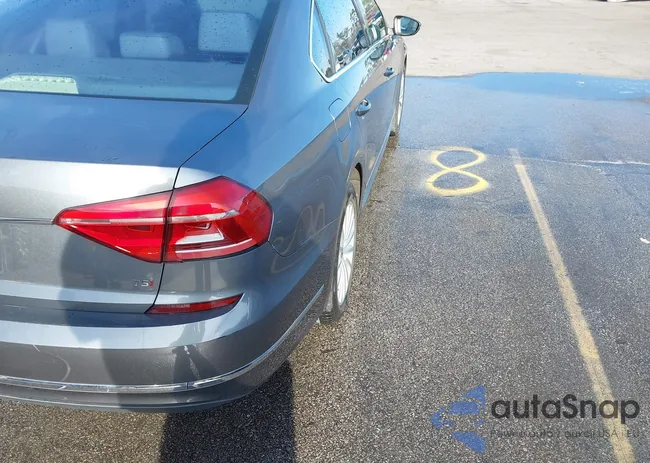 1VWBS7A30GC042887: 44194412