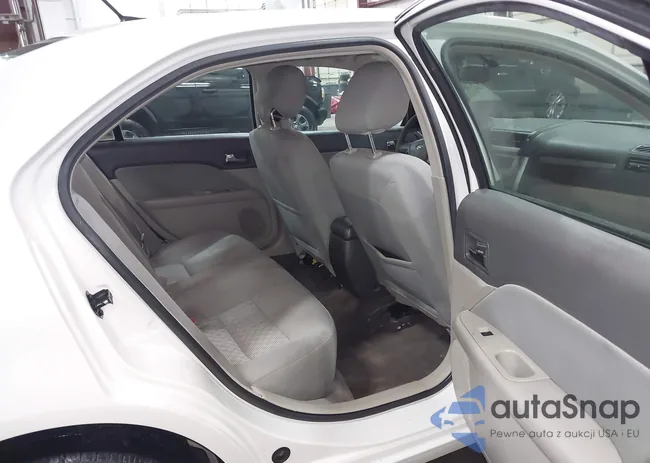 3FAHP0HA8CR377827: 44194418