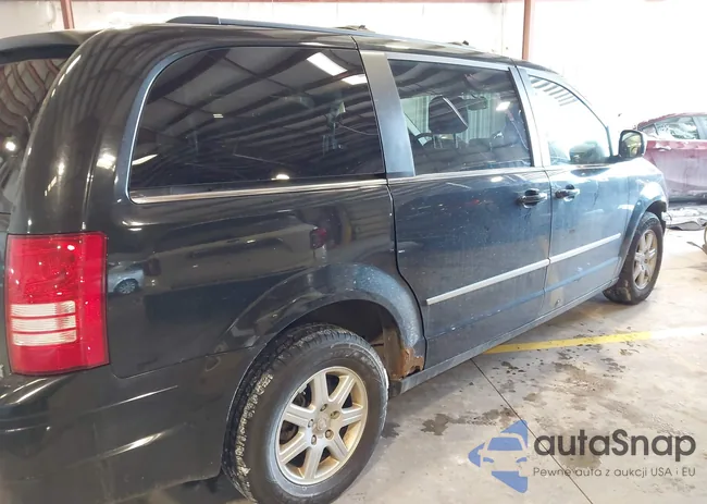 2A4RR8D11AR381051: 44194448