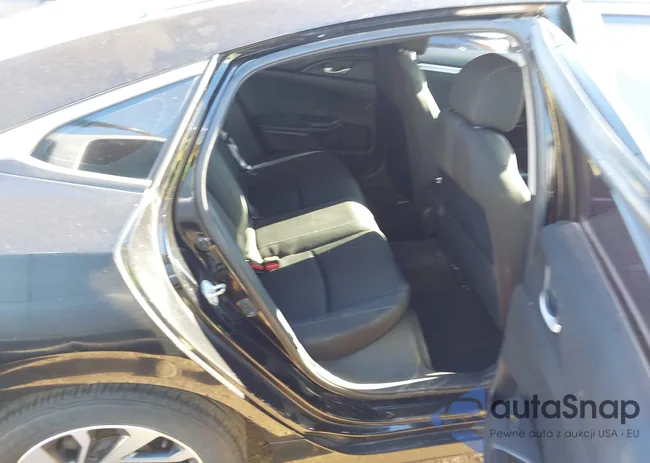 2HGFC2F70HH504428: 44194458