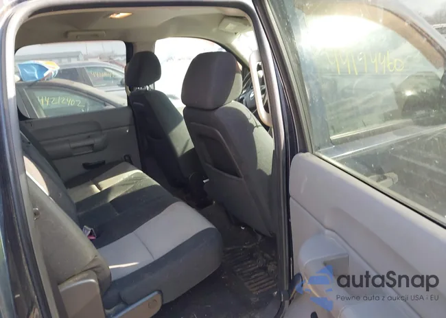 2GCEK13CX71611423: 44194460