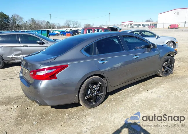 1N4AL3AP1HN365946: 44194464