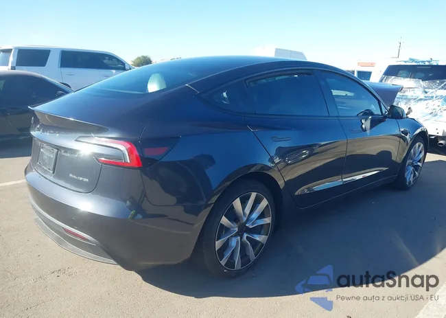 5YJ3E1EB8SF076911: 44194514