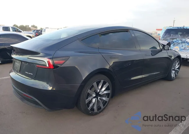 5YJ3E1EB8SF076911: 44194514