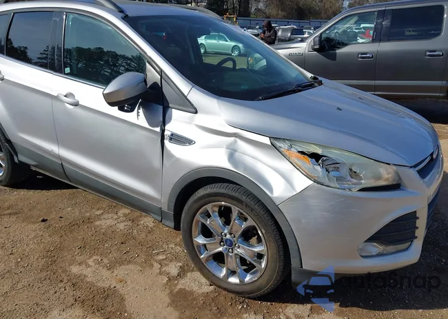 1FMCU0G90FUA90964: 44194553