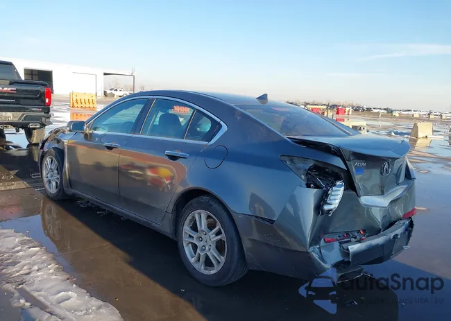 19UUA8F52BA004260: 44194557