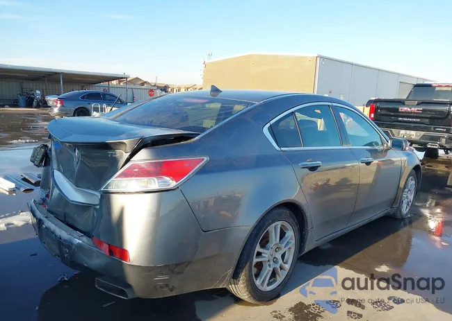 19UUA8F52BA004260: 44194557