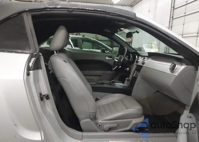 1ZVHT85H765243384: 44194599