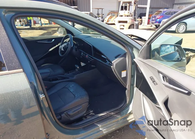 KNDCR3LE8R5188066: 44194689