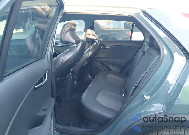 KNDCR3LE8R5188066: 44194689