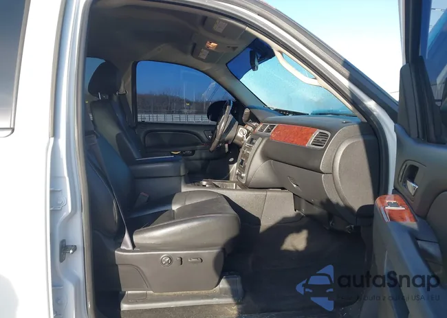 1GT121E86DF206039: 44194714