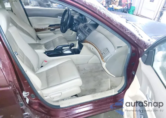 1HGCP2F81AA079810: 44194780