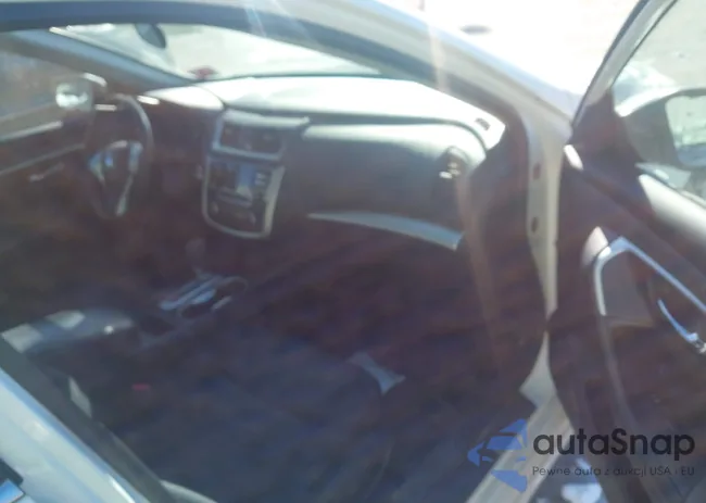 1N4AL3AP3HC128693: 44194884