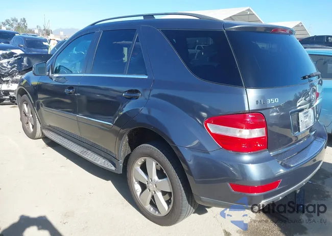 4JGBB5GB6BA676551: 44194889