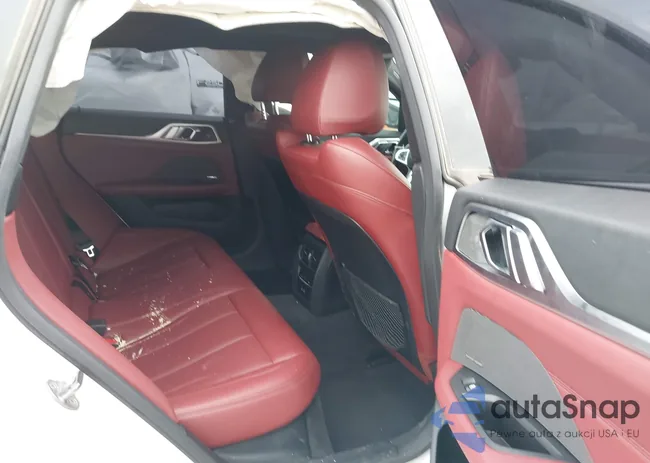 WBA63AV08NFM01152: 44194941