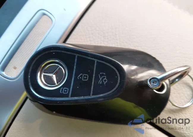 W1KAF4GB4RR173021: 44194957