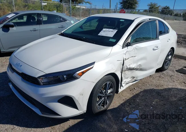 3KPF24AD1PE588392: 44194982