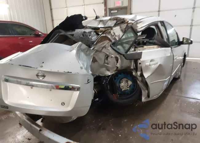 3N1AB6APXBL677028: 44194985