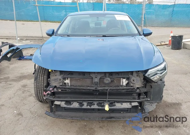 3VWC57BU8KM113277: 44194995