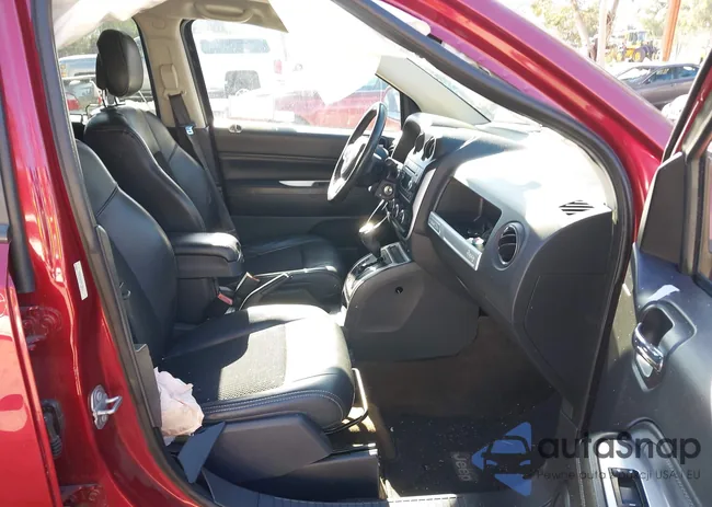 1C4NJCEB6HD182614: 44194074