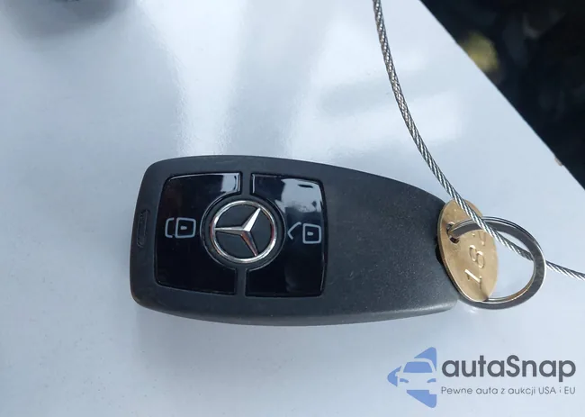 W1W4KBHY5ST232570: 44194085