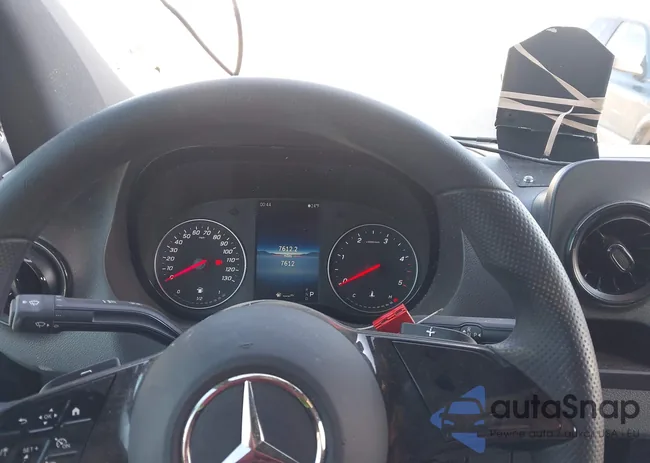 W1W4KBHY5ST232570: 44194085