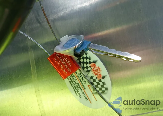 JM3ER293180191581: 44194087