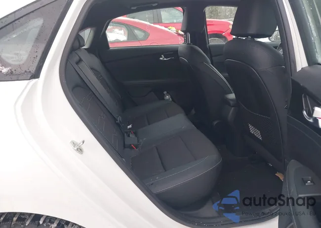 3KPF34AD0LE180747: 44194135