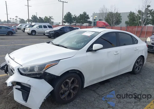 3KPF24AD0LE203902: 44194166