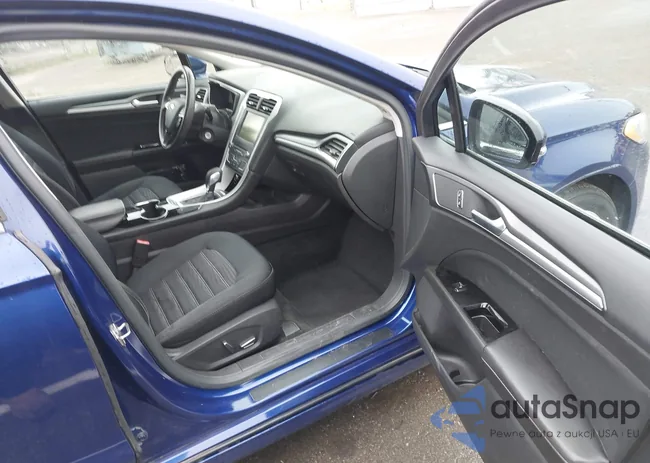 3FA6P0H73GR247701: 44194306