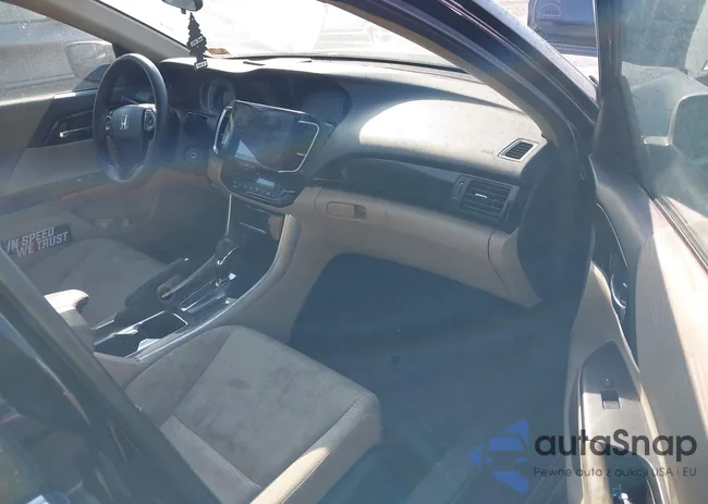 1HGCR2F3XHA078647: 44194320