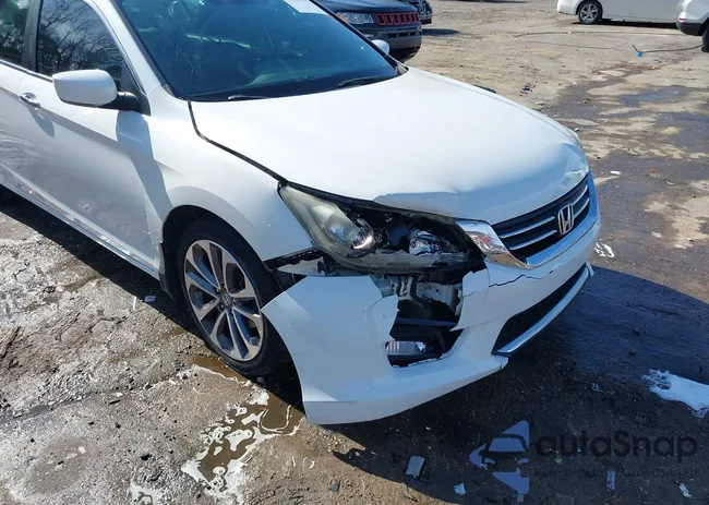 1HGCR2F55EA001147: 44194331