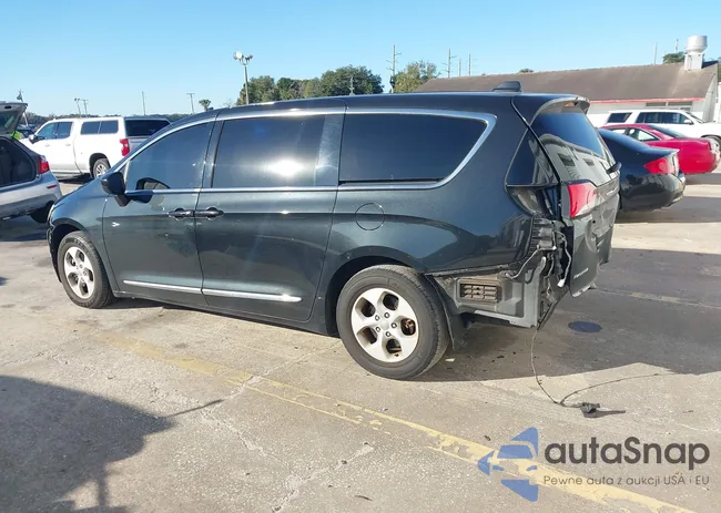 2C4RC1CG2HR608567: 44194357