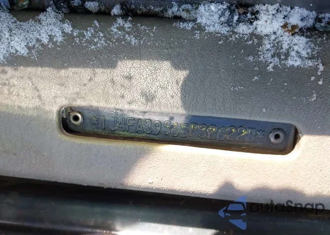 1J4FA39S65P326228: 44194362