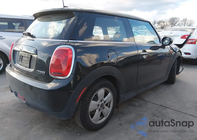 WMWXP5C5XGT739302: 44195415