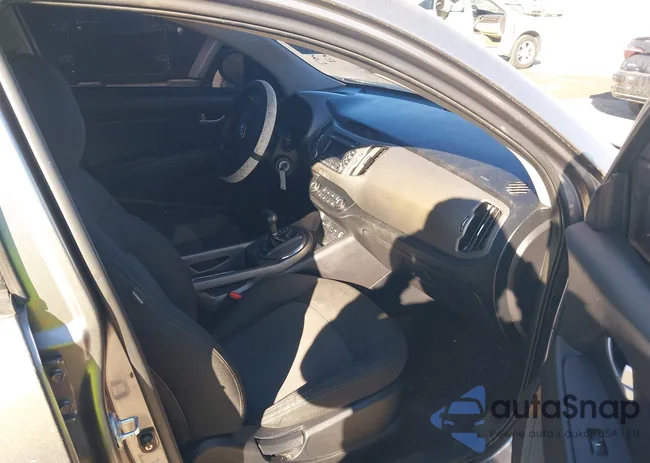 KNDPB3AC0G7796592: 44195443