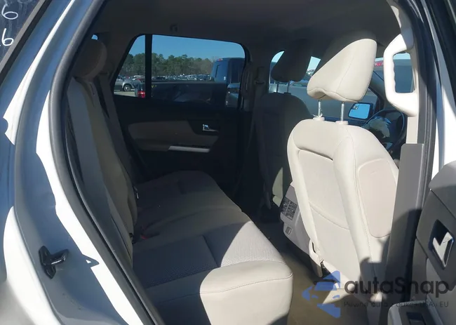 2FMDK3JCXBBB53178: 44195472