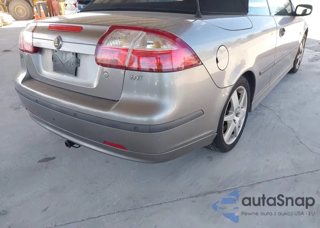 YS3FD79Y246016065: 44195473