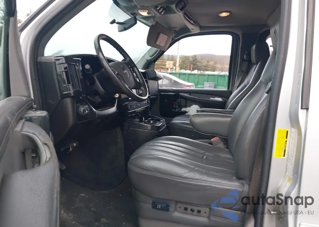 1GDW7LCGXE1112172: 44195496