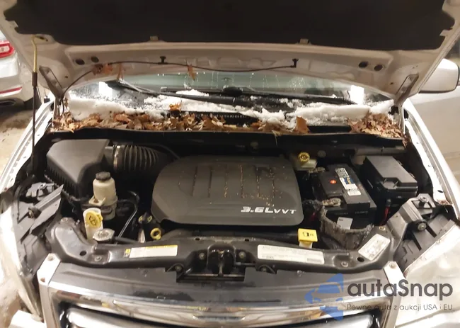 2C4RC1BG9CR188414: 44195536