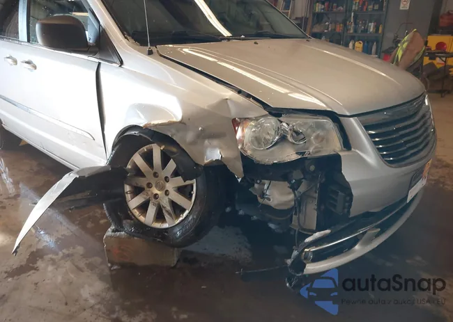 2C4RC1BG9CR188414: 44195536