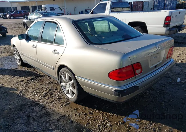 WDBJF55F9VJ026979: 44195547