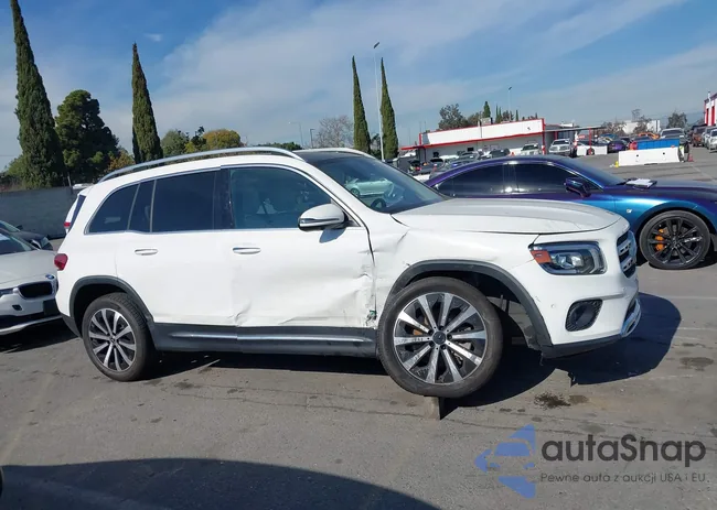 W1N4M4HB8LW040775: 44195594