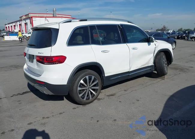 W1N4M4HB8LW040775: 44195594