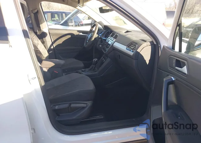 3VV0B7AX0MM155974: 44195609