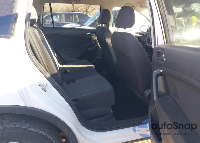 3VV0B7AX0MM155974: 44195609